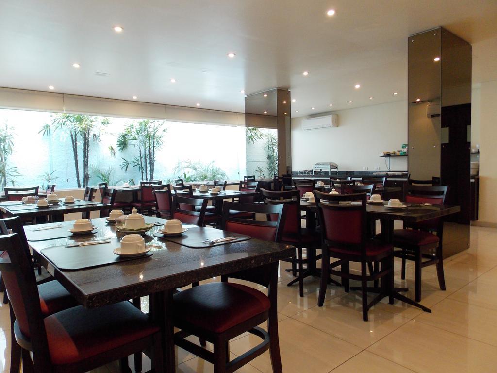 Duomo Park Hotel Curitiba Buitenkant foto