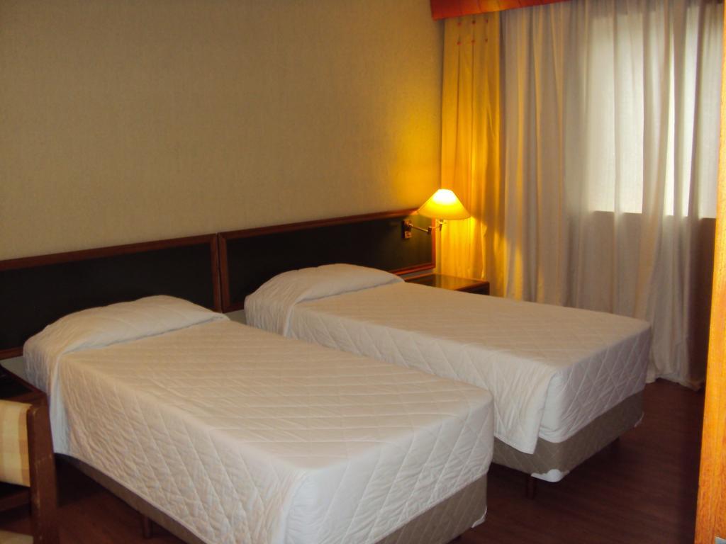 Duomo Park Hotel Curitiba Buitenkant foto