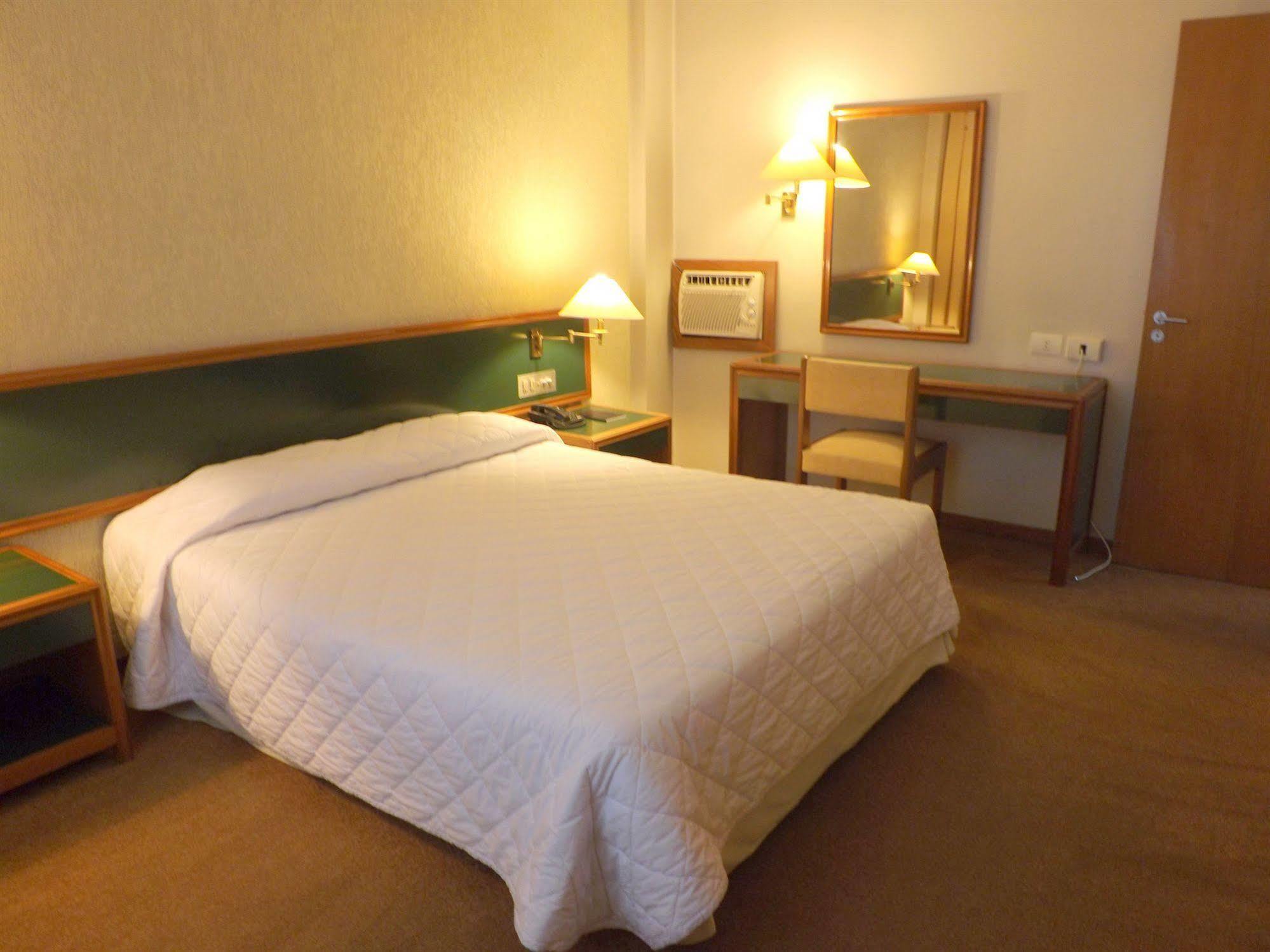 Duomo Park Hotel Curitiba Buitenkant foto